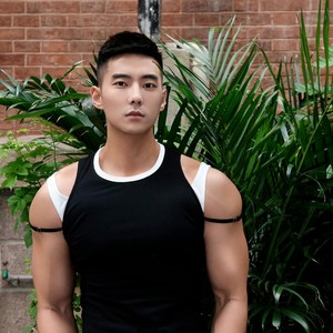 爱唱歌的阿平2003