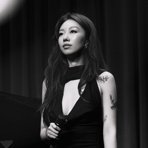 正在进行石女士