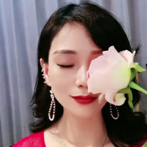 习惯性微笑