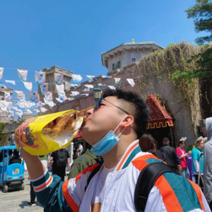 八九
